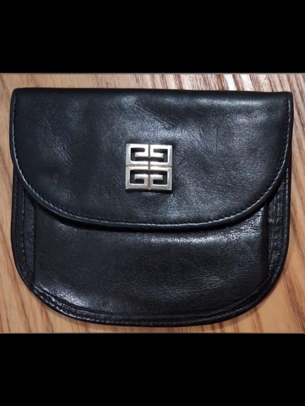 EUC Vintage Givenchy Black Calf Leather Causal Everyday Unisex Wallet Coin Purse